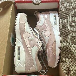 BNIB Nike Air Max 90 Futura Sz 8